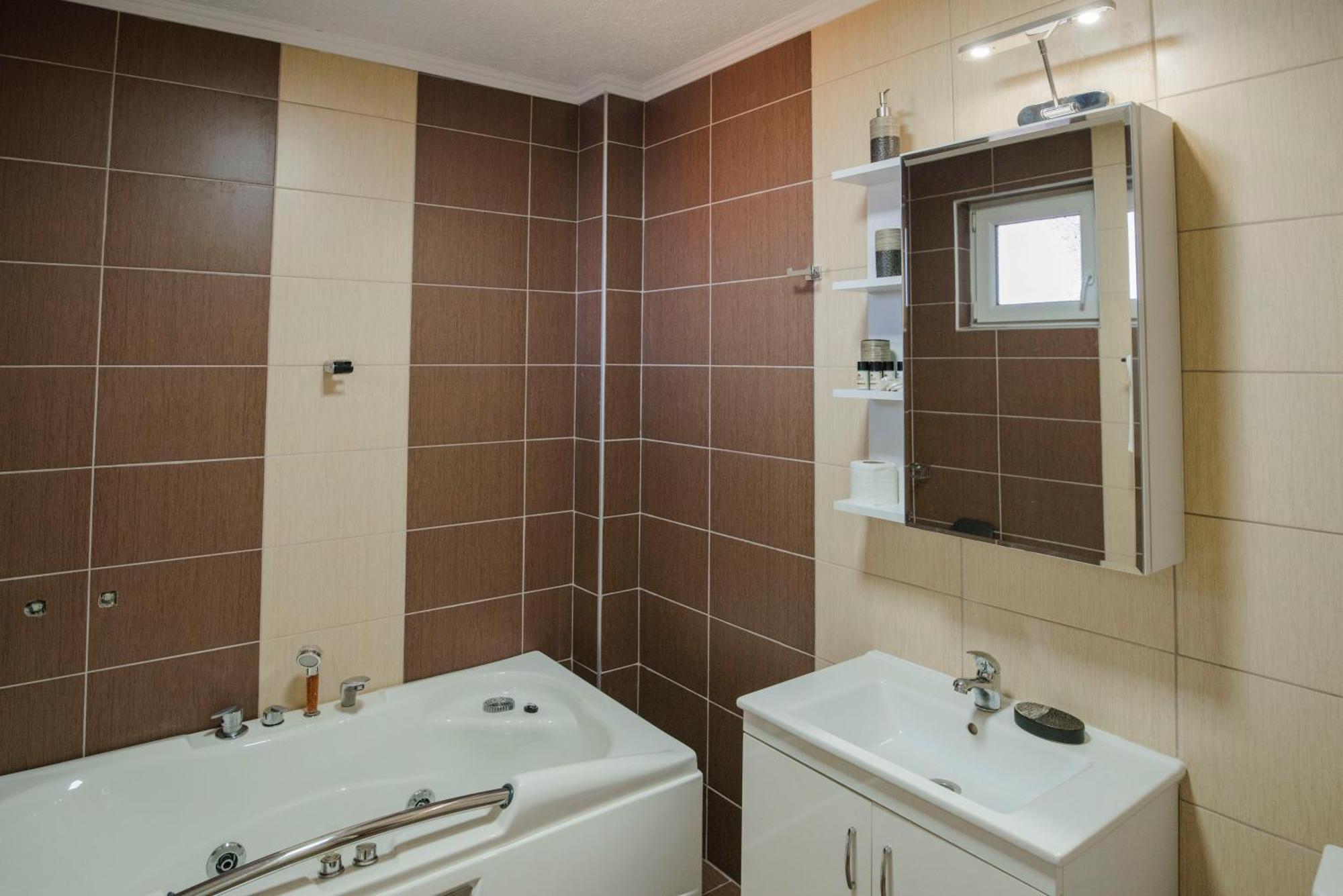 Hotel Kiko Битола Экстерьер фото